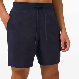 Lululemon Navy Multi T.H.E. Short 7” Linerless